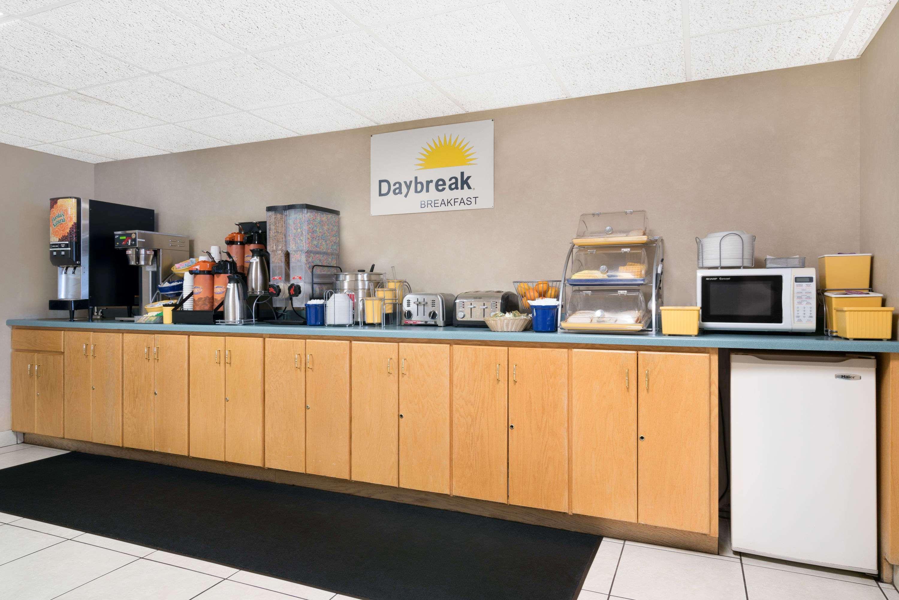Days Inn By Wyndham St Cloud Saint Cloud Zewnętrze zdjęcie